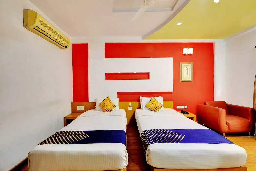 Twin Tulips Hotel