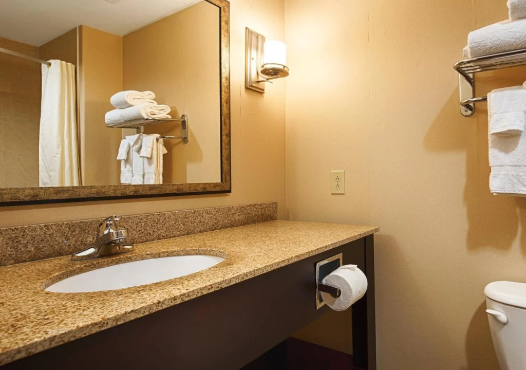 Best Western Plus Goodman Inn & Suites