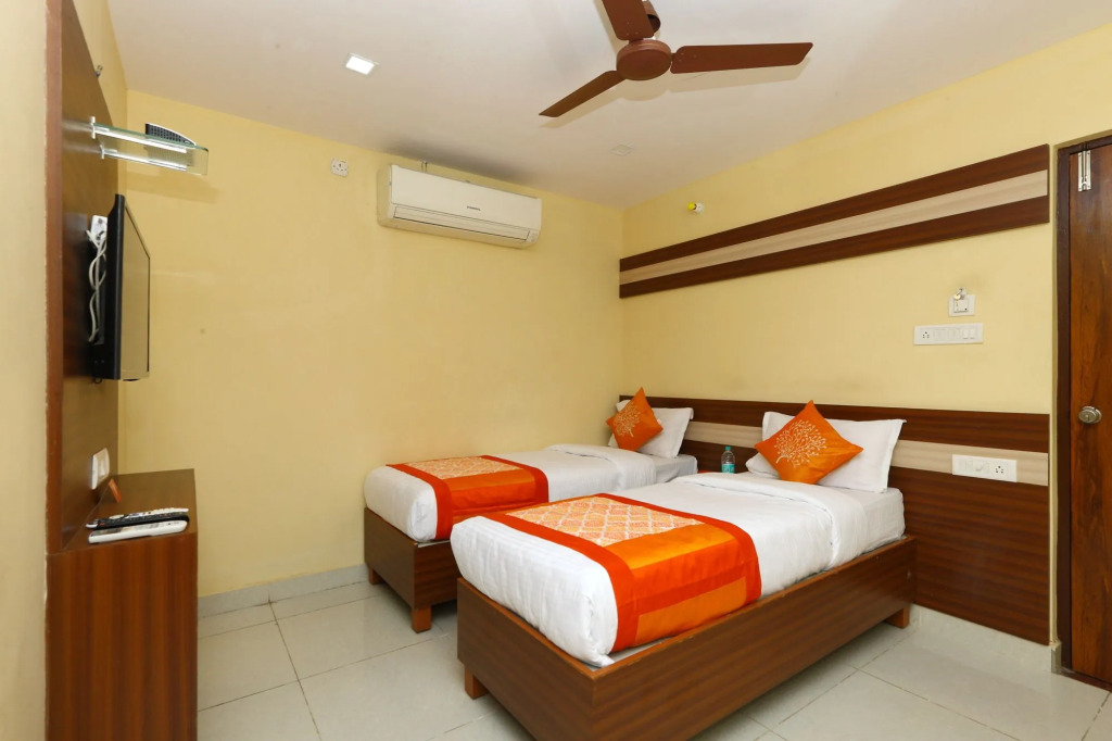 Krishna Prasad By OYO Rooms