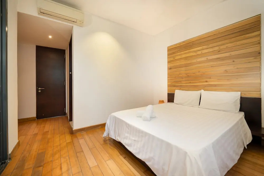 T P Deluxe Villa