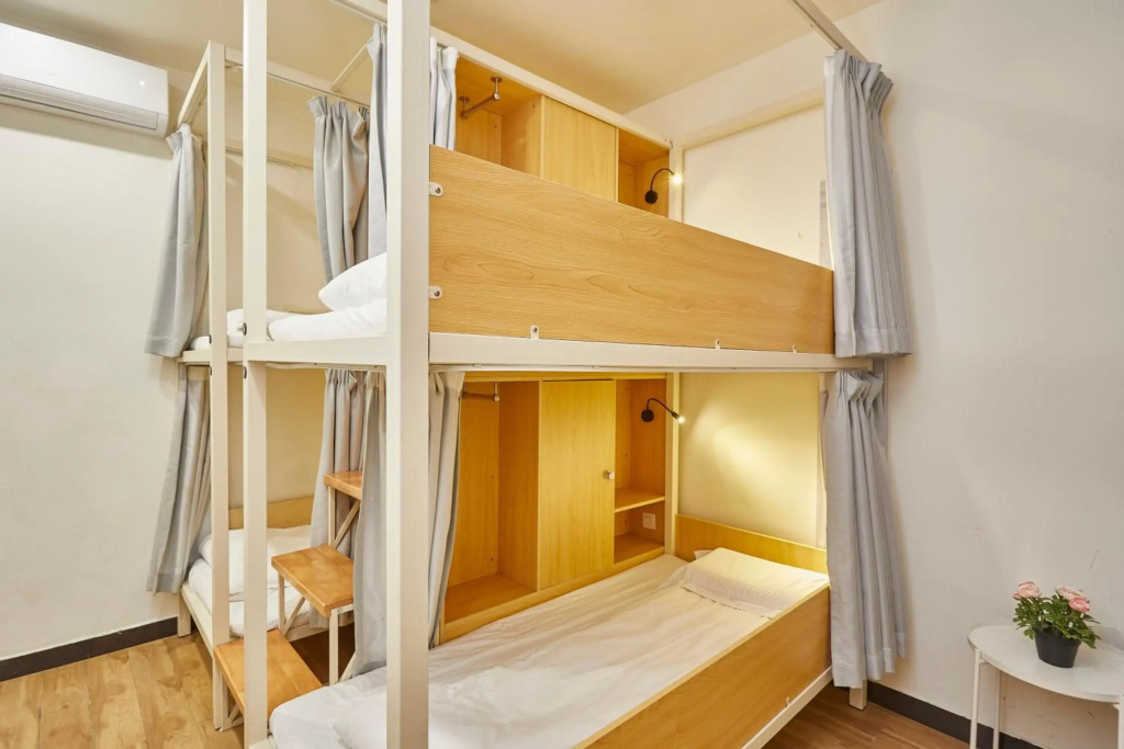 Meego Youth Hotel Shanghai Jingan