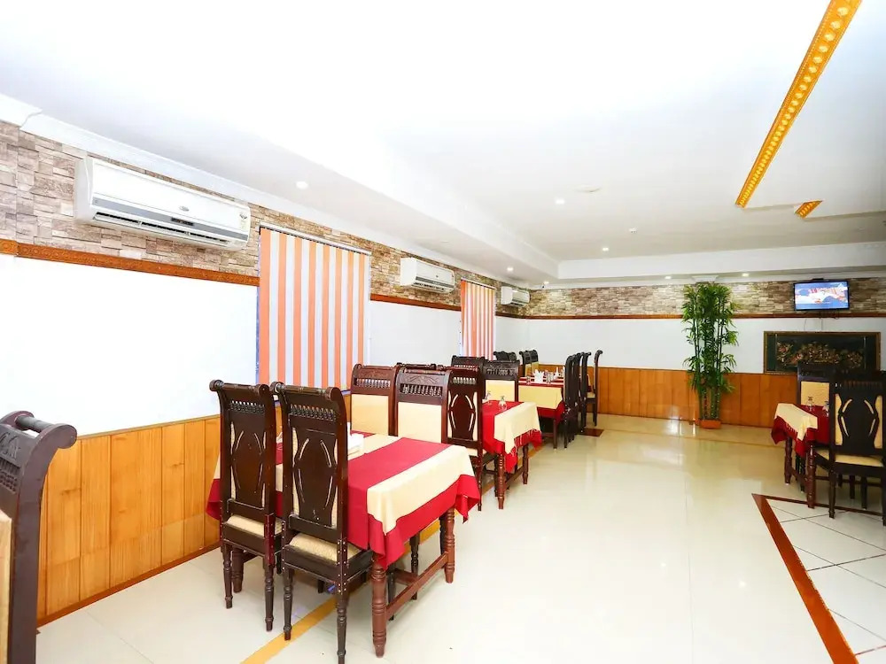 OYO 37085 Smart Residency