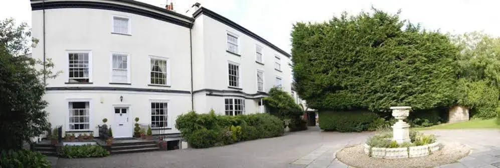 St Olaves Hotel