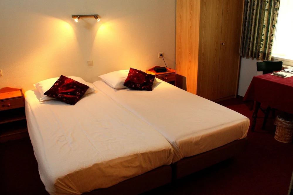 Hotel & Restaurant T Holt
