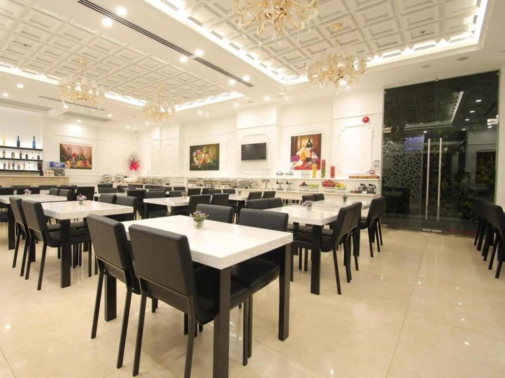 Le Duy Grand Hotel