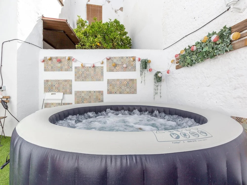 Chic Holiday Home in Benamargosa With Barbecue and Garden