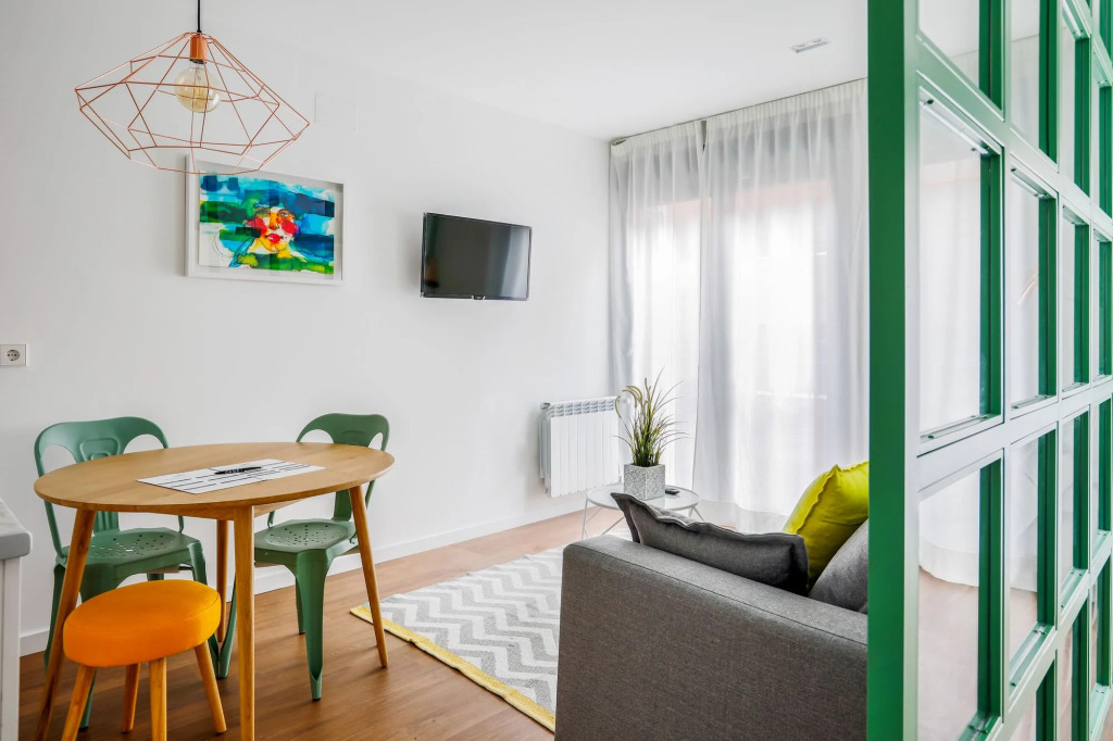 Home Art Apartments Salamanca
