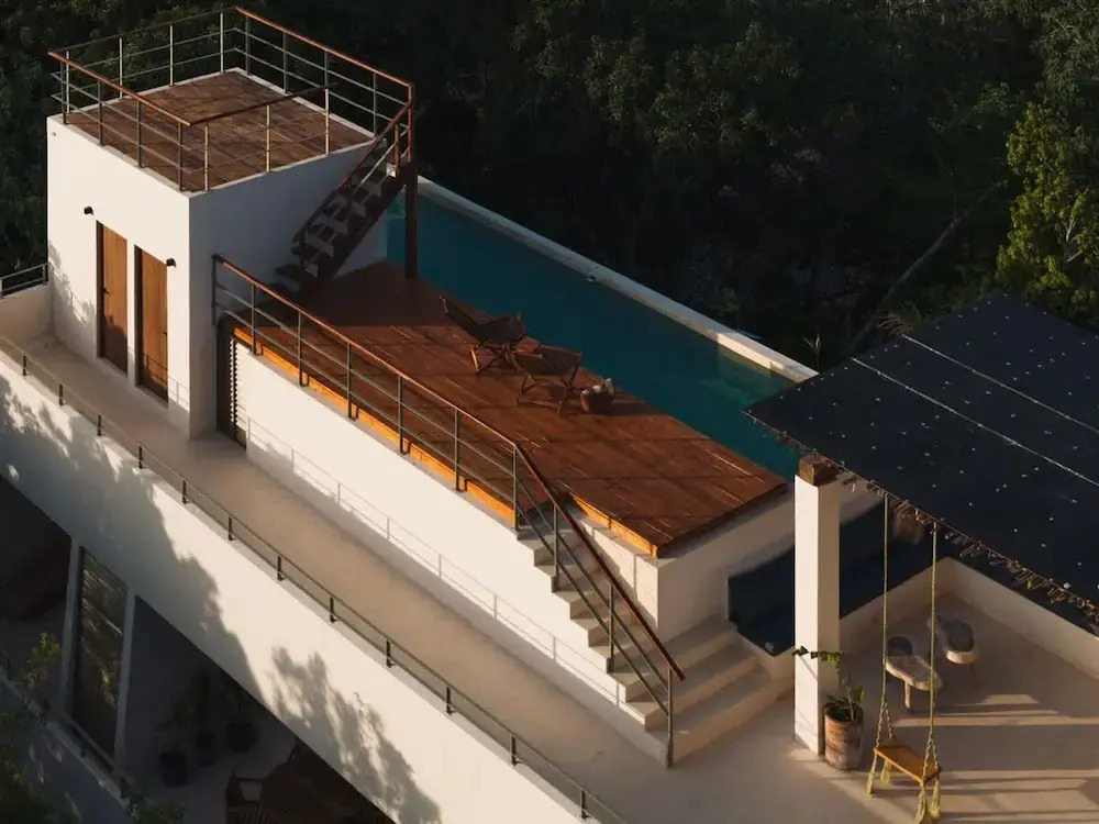 Luxury Jungle Retreat Sleeps 10 Rooftop Pool