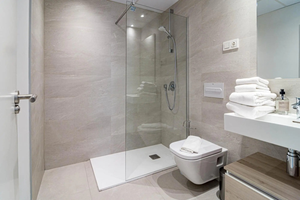 LME144A Spacious & luxury family home
