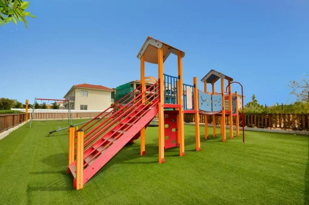 Mythicals Ground floor with garden 2 bed apartment