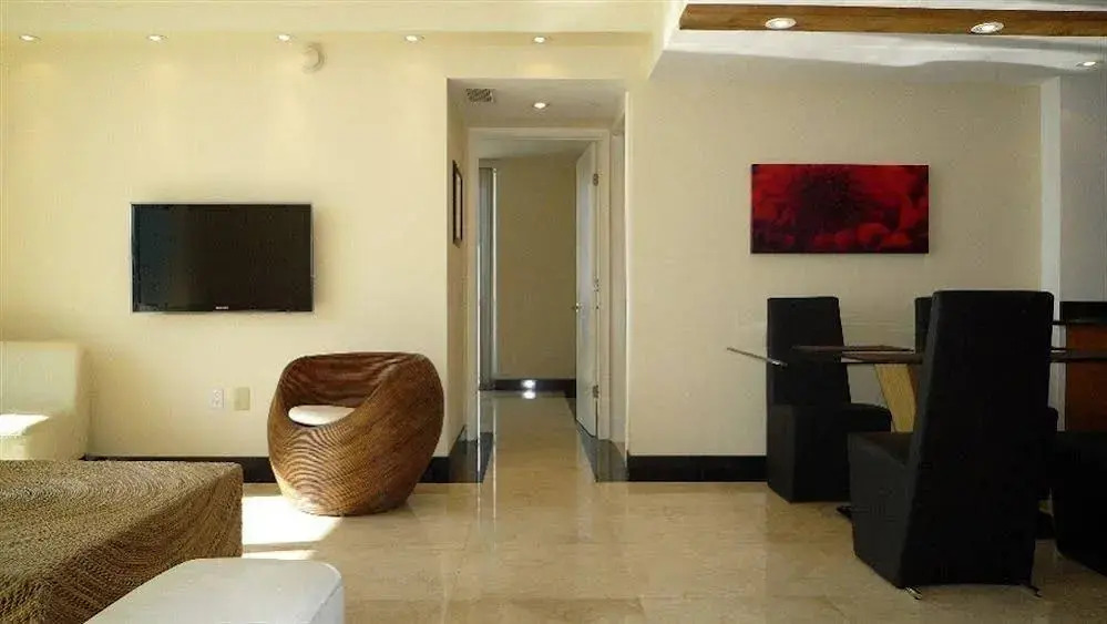 Luxury Apartments at 50 Biscayne