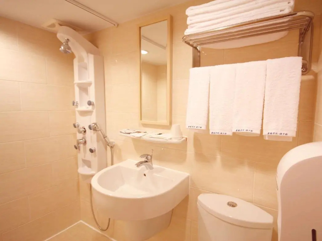 Royal Group Hotel Xiong Zhong Branch