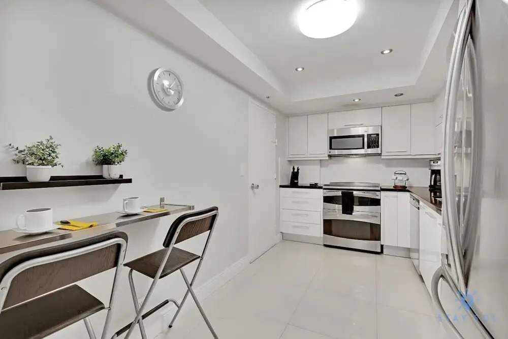 Beautiful Apartment With Pool and gym