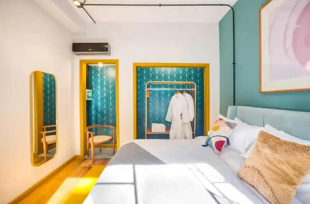 Miravalle I 1 BDR Next to Parque Mexico in Condeza