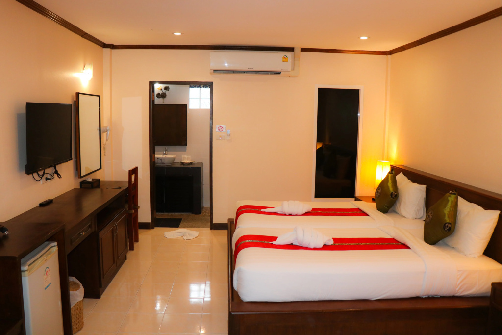 Andaman Seaside Resort Bangtao Beach