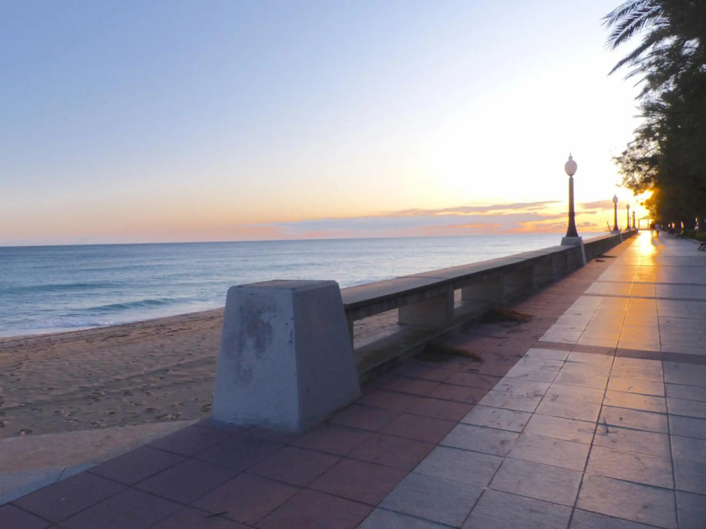 Coma-Ruga Beach Apartment