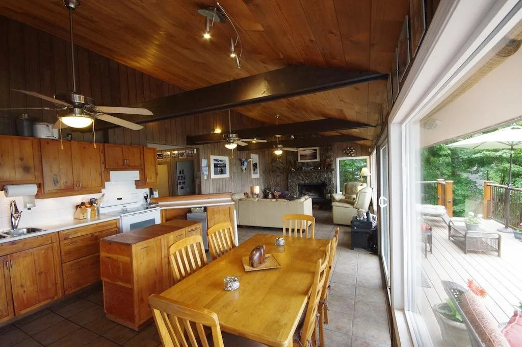 The Fraser Rivers Edge B&B Lodge