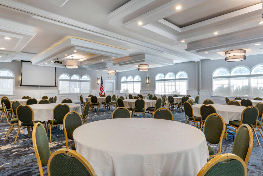 Comfort Inn & Suites East Greenbush - Albany