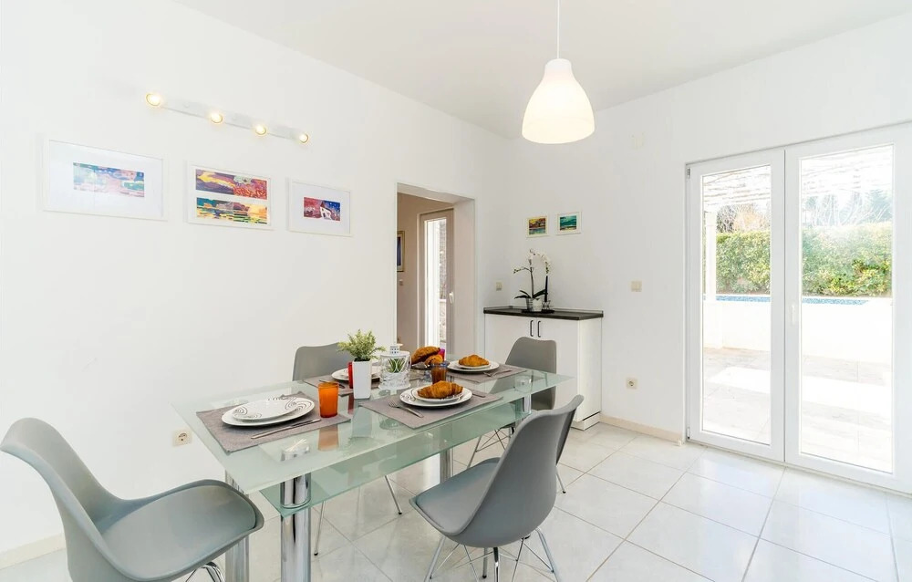 Awesome Home in Bosanka With Wifi and 2 Bedrooms