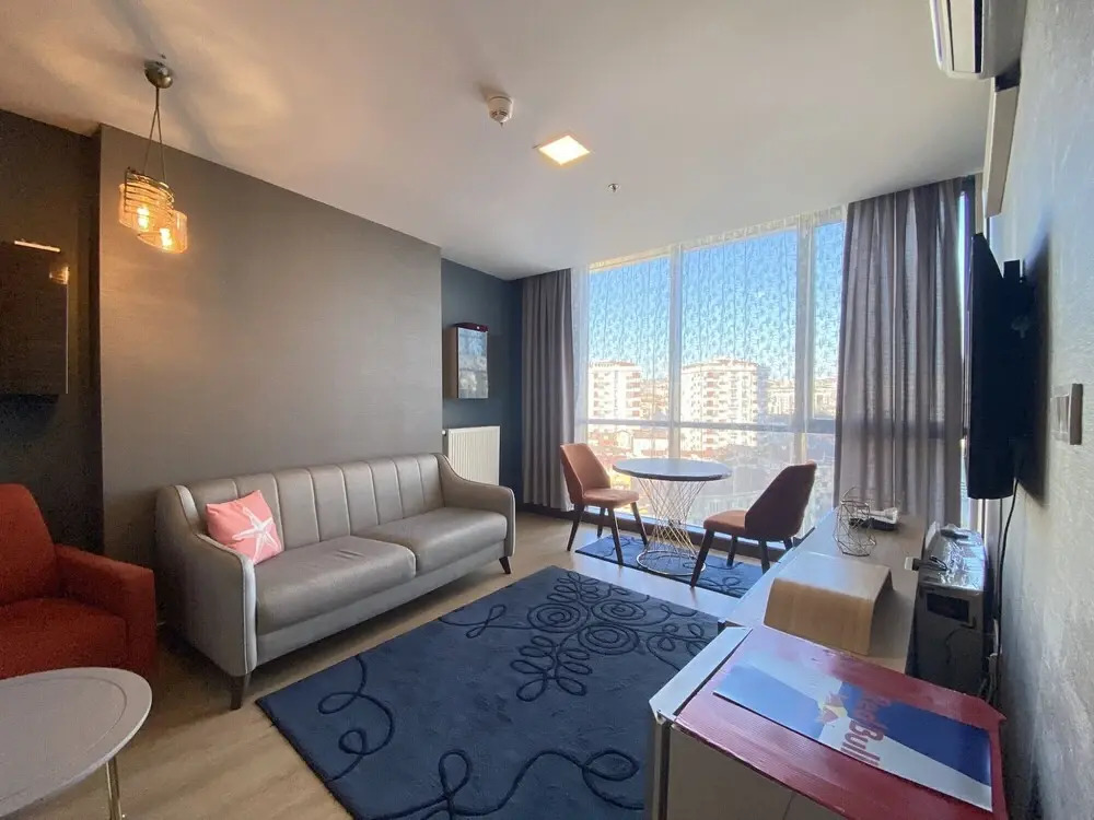 Sleek Residence Flat in Atasehir
