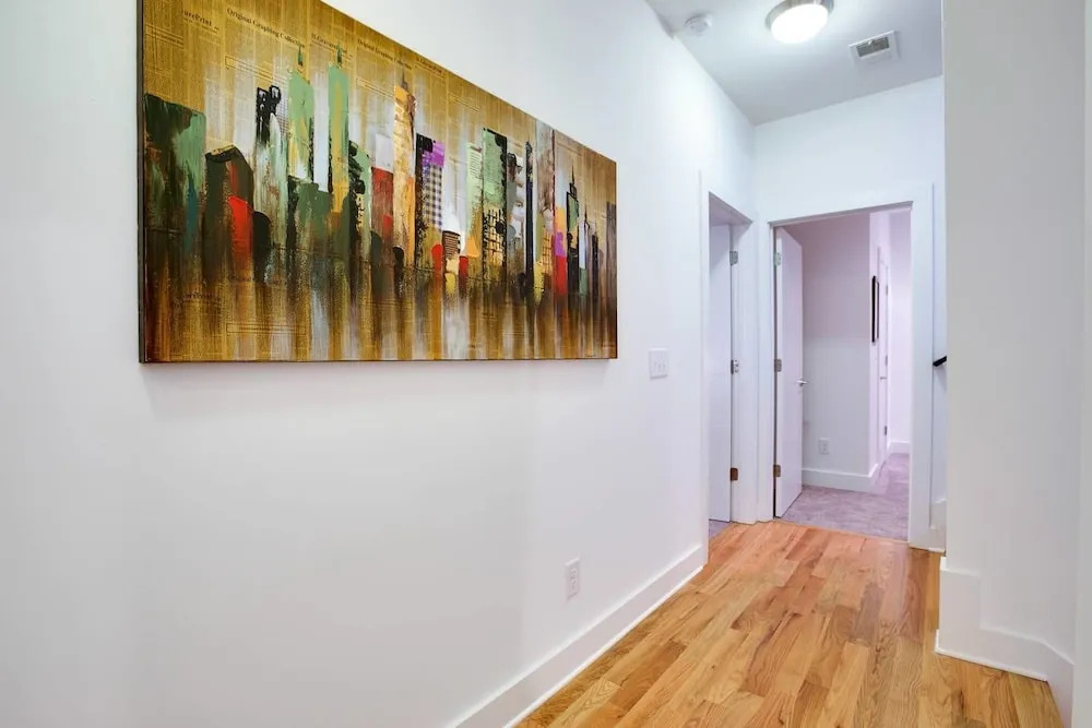 4br/3.5ba w/ Loft, Deck, & Ping Pong by Domio