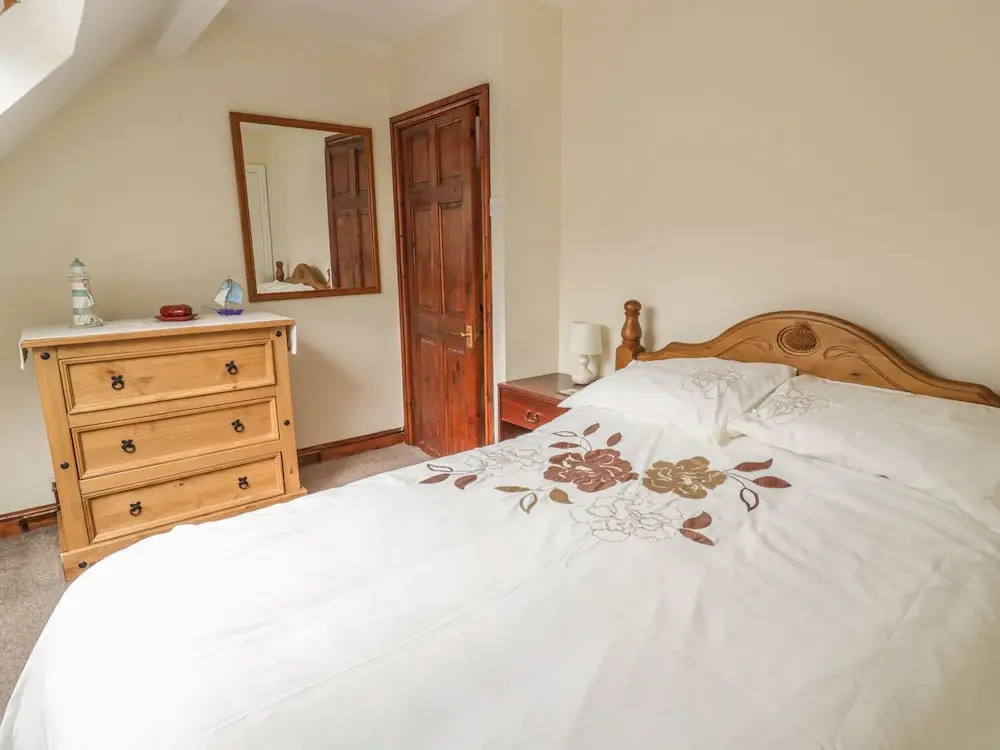 2 Stable Cottage