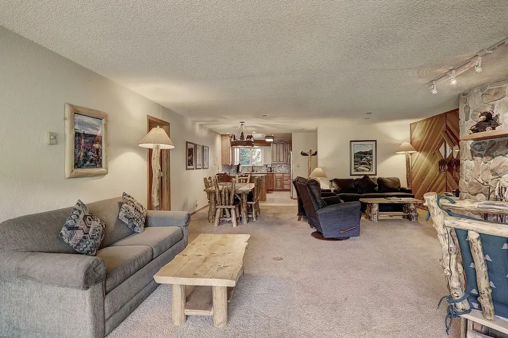 221 Cinnamon Ridge I 2 Bedroom Condo by RedAwning