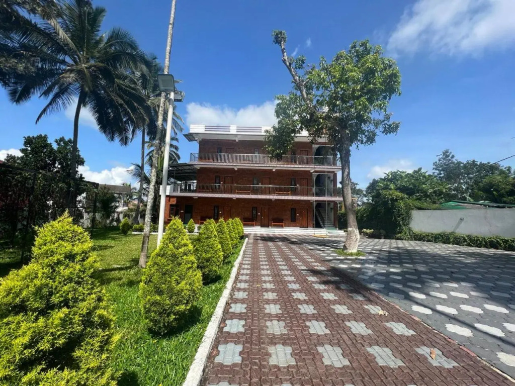 DOLPHIN ENCLAVE SERVICE STUDIO APARTMENTS