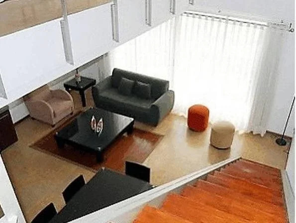 Travelers Orange Suites