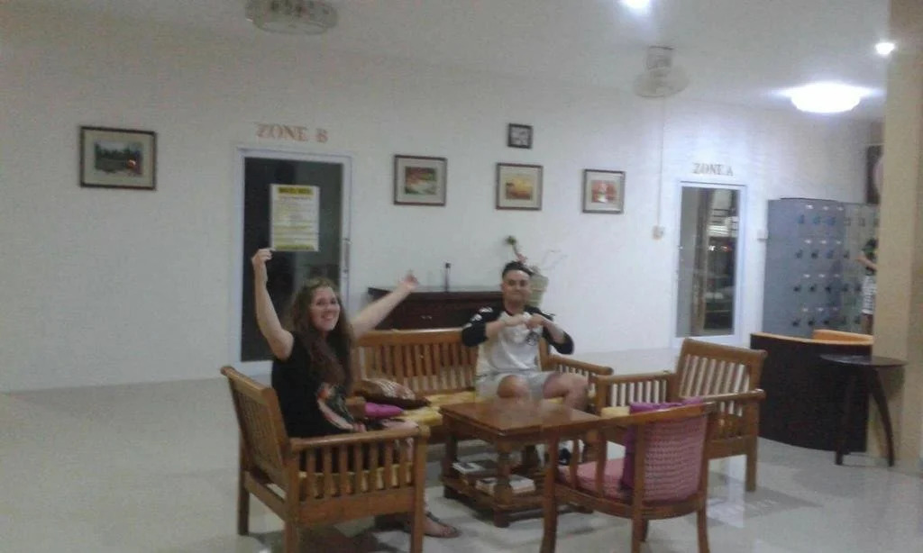 Samui Lakeside Hostel - Adults Only