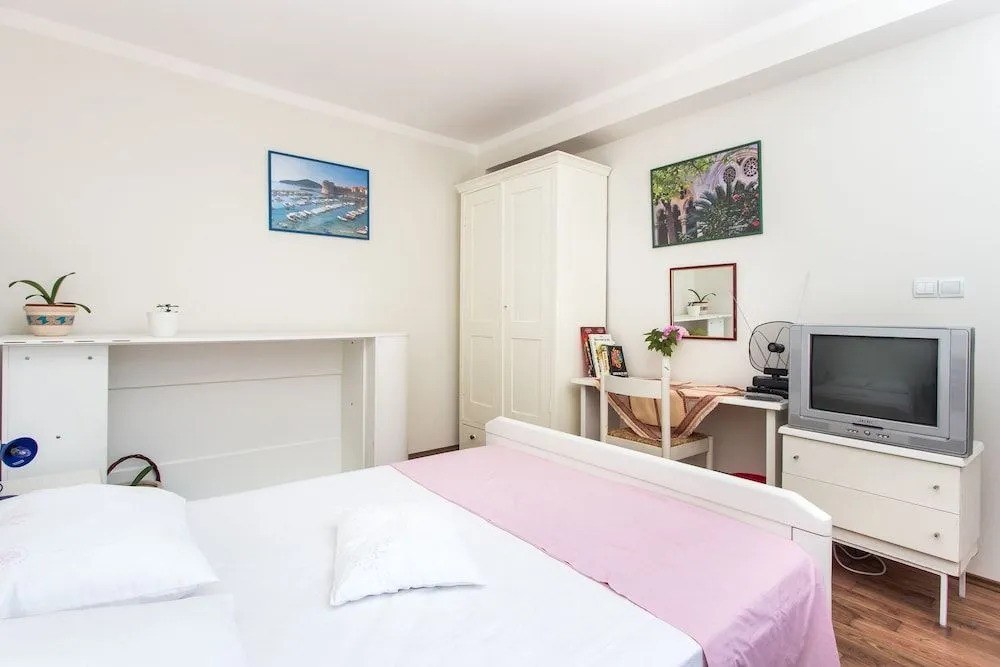 Apartments Ljubimir