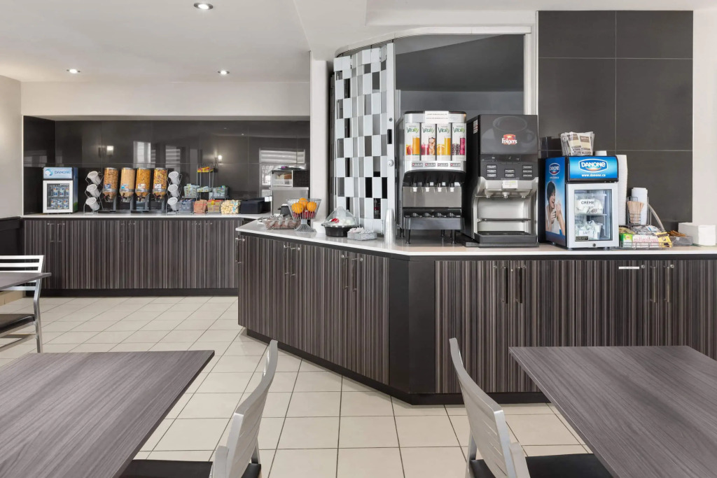 Super 8 by Wyndham Quebec City
