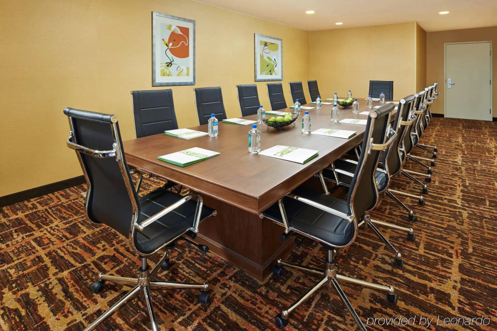 Отель Homewood Suites by Hilton Santa Maria