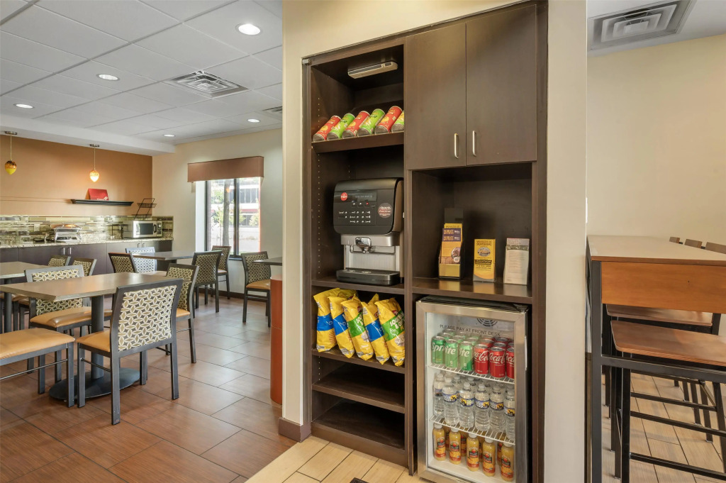 Best Western Plus College Park Hotel