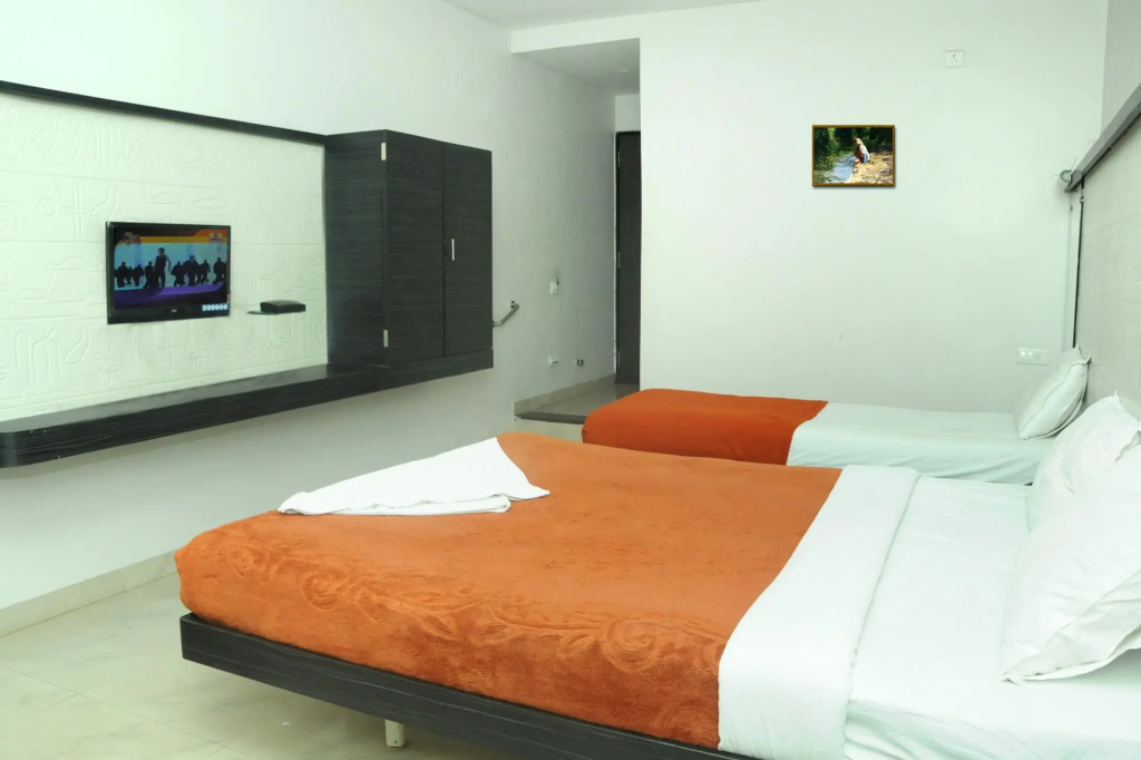 Hotel Tanwani
