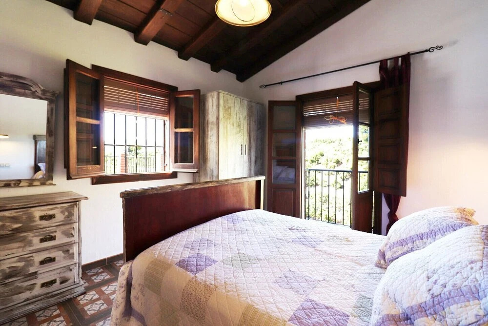 1071 Villa la Molineta