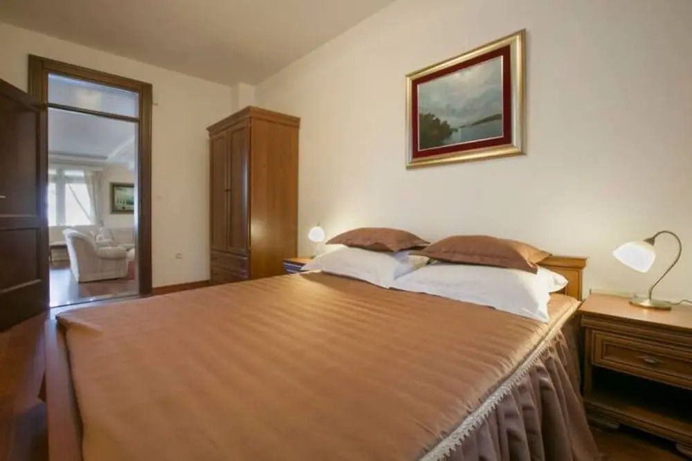 Royal Holiday Apartments Sveti Stefan