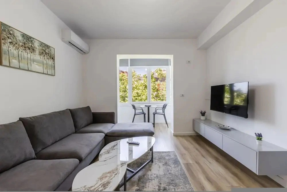 Central Tirana 1BR Apartment Near Main Square