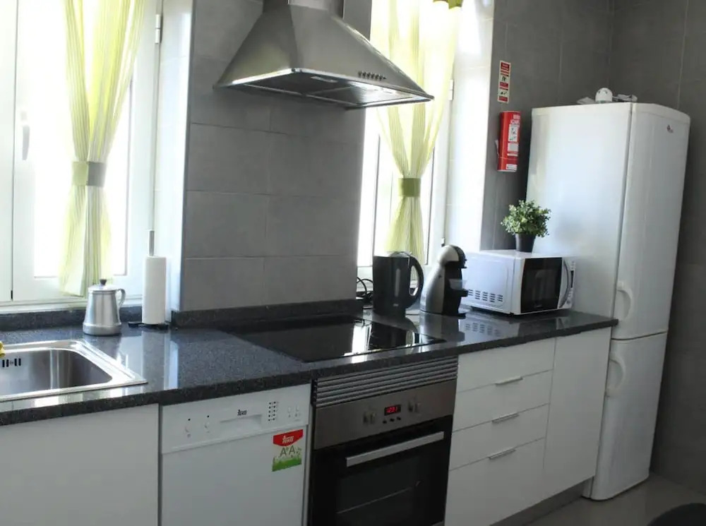 Aveiro White House