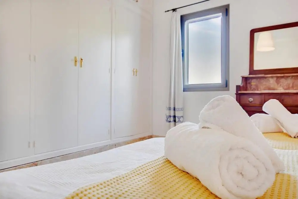 Villa - 3 Bedrooms with Pool and WiFi - 107897