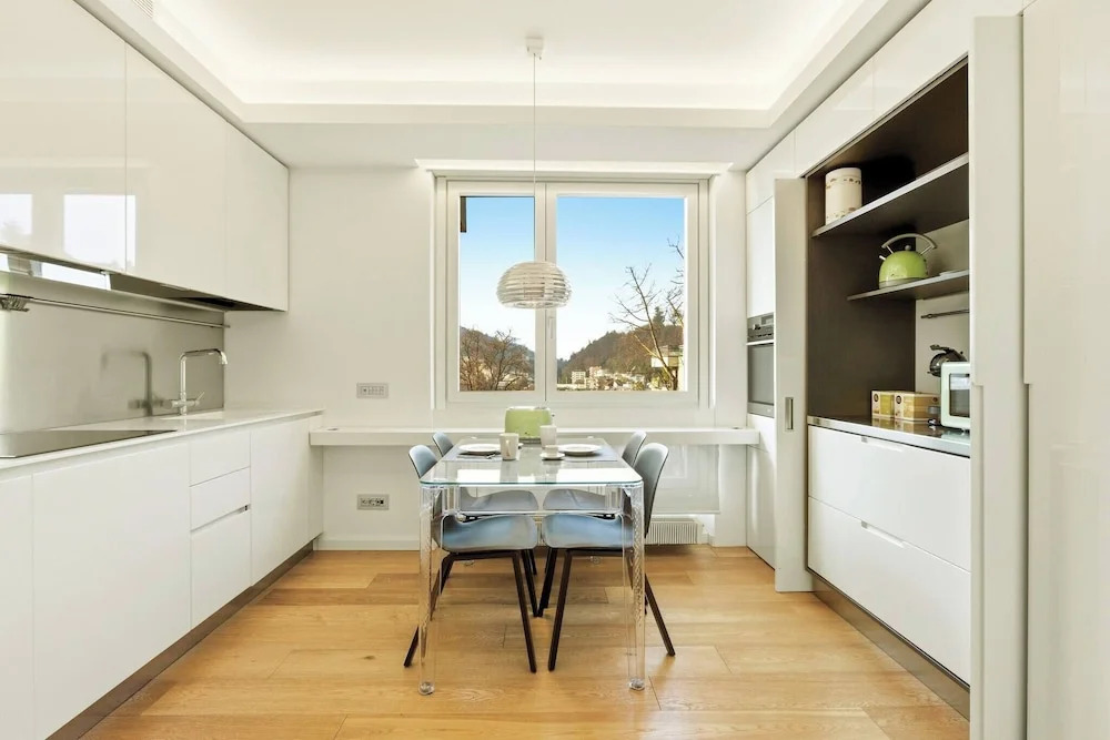 Generoso Luxury Lake View Suite in Lugano