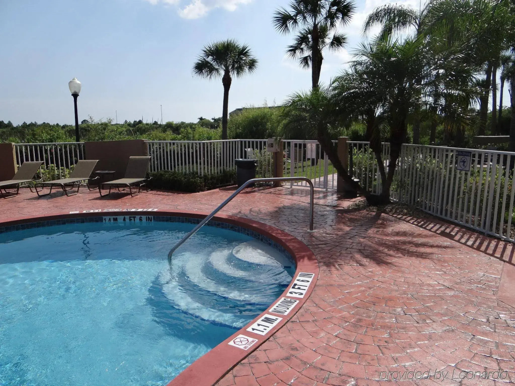 Holiday Inn Express Hotel & Suites Port Charlotte