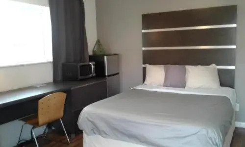 Reno 8 Motel