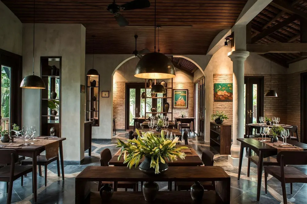 Nham Village Resort