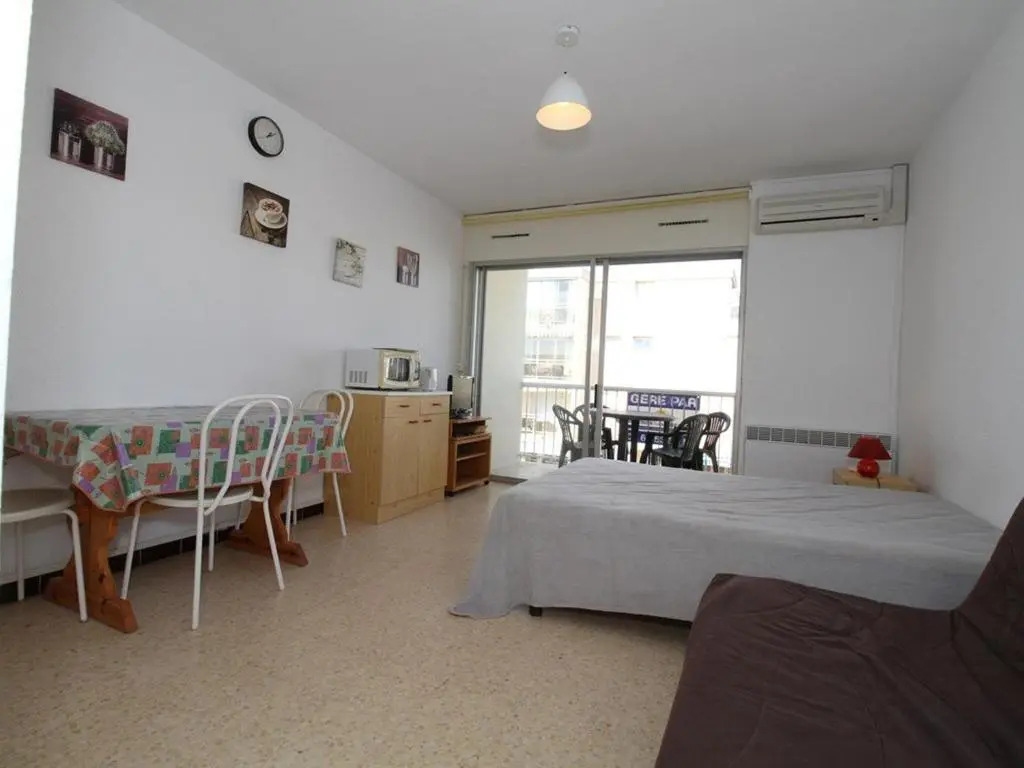 Appartement Balaruc-les-Bains, 1 pièce, 2 personnes - FR-1-553-99