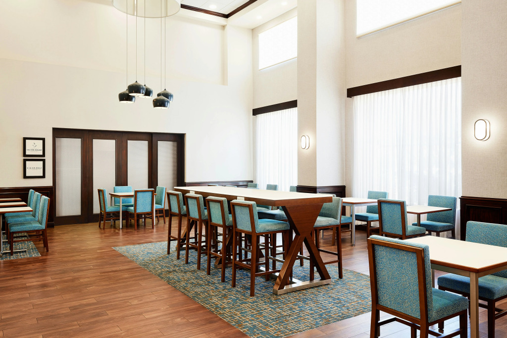 Hampton Inn & Suites Ridgecrest