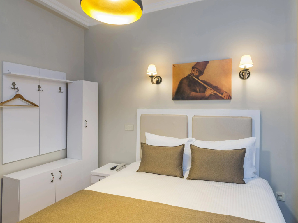 Little House Hotel
