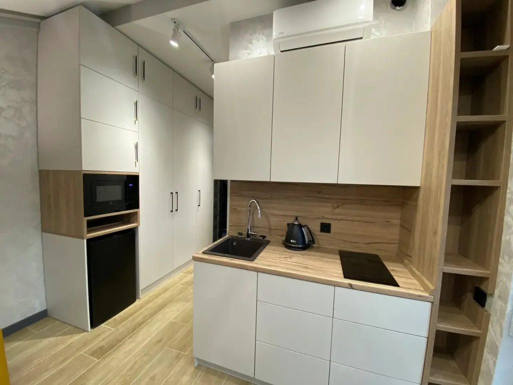 Apartamenty na ulice Zashchitnikov Kavkaza 114