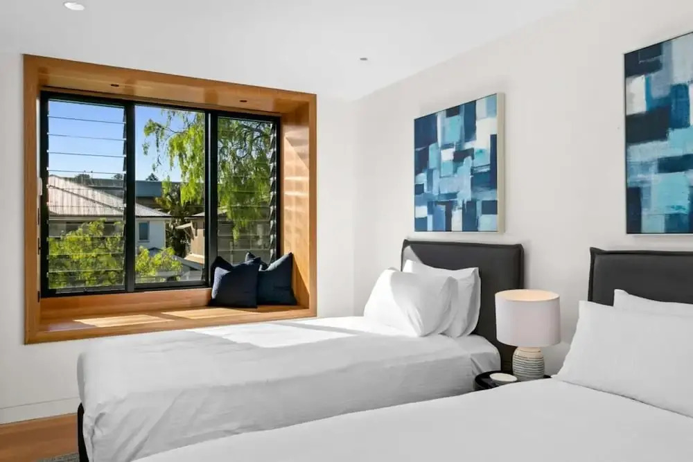 Impeccable 3-bed Home Near the Beach