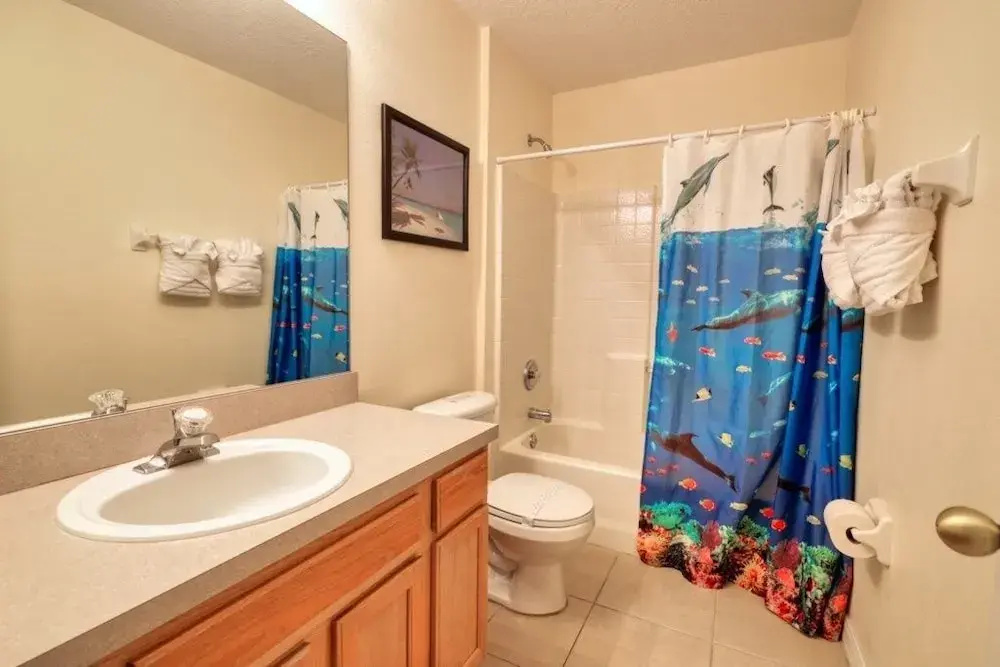 New Listing - Amazing 4 Bed 3 Bath - Private Pool 4 Bedroom Home by Redawning